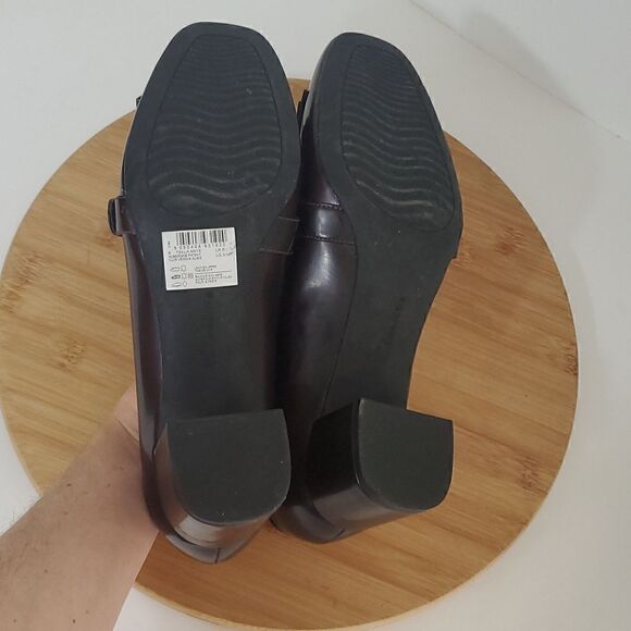 Clarks Artesian Tealia Maye Block Heel Aubergine Patent Leather Heel Pump 9M - Picture 13 of 15